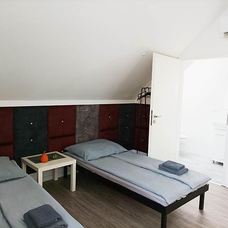 Pokoje Pod Palacem Koszecin Buitenkant foto