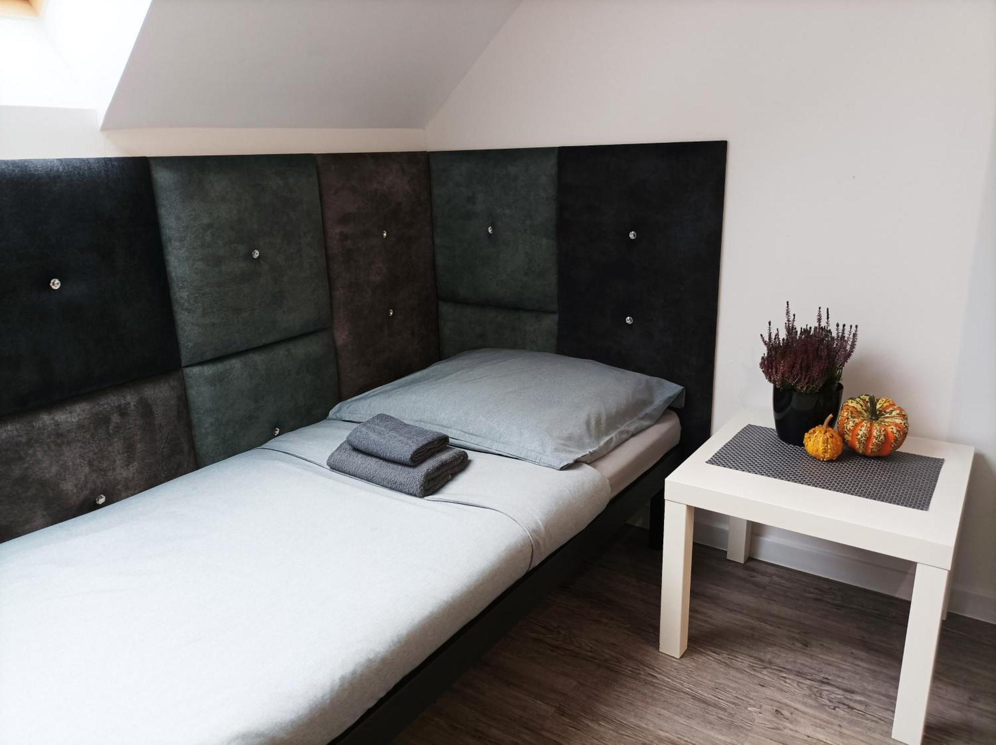 Pokoje Pod Palacem Koszecin Kamer foto